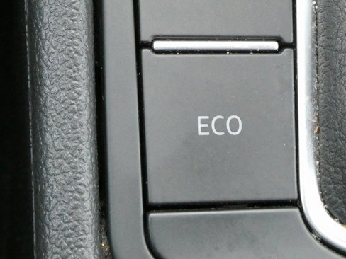 Used 2022 Volkswagen Jetta SE image 15