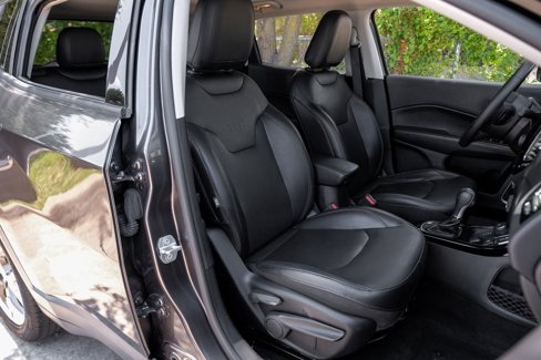 Used 2018 Jeep Compass Limited w/ Navigation Group image 46
