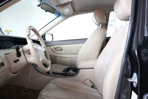 Used 2000 Toyota Avalon XL image 14