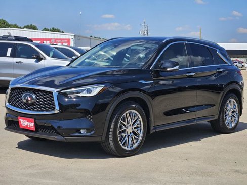 Used 2022 INFINITI QX50 Essential image 4