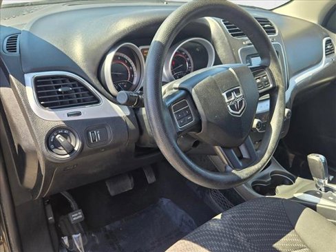 Used 2017 Dodge Journey SE image 10