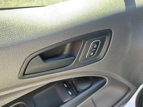 Used 2019 Ford Transit Connect XL image 23