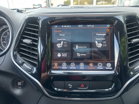 Used 2020 Jeep Cherokee Limited image 28