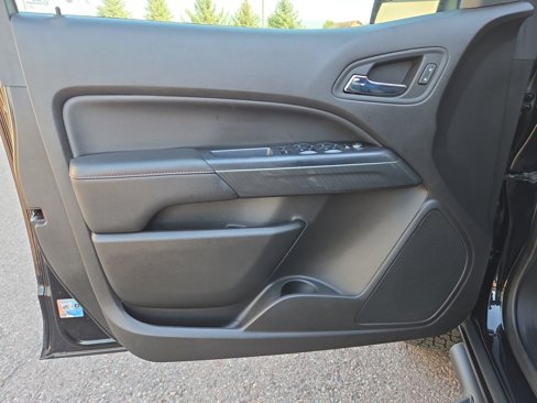 Used 2017 GMC Canyon SLE w/ All Terrain X Package image 12
