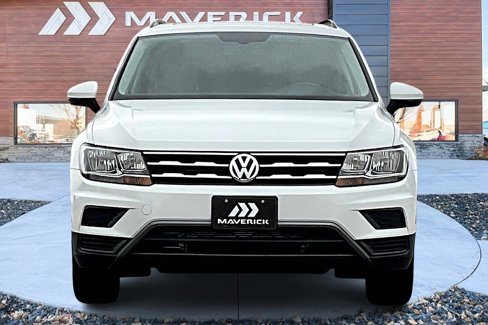 Used 2021 Volkswagen Tiguan SE w/ Panoramic Sunroof Package image 2