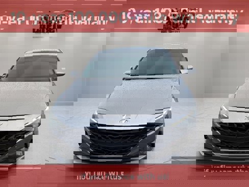 Used 2023 Hyundai Elantra Limited image 5