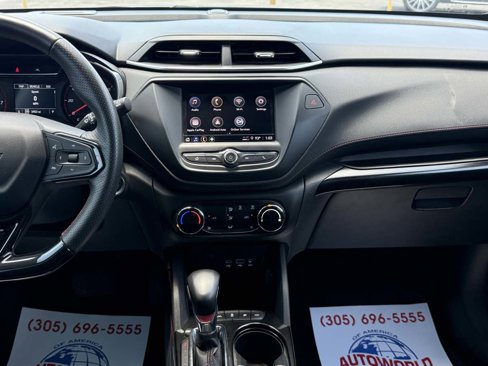 Used 2023 Chevrolet TrailBlazer RS image 31