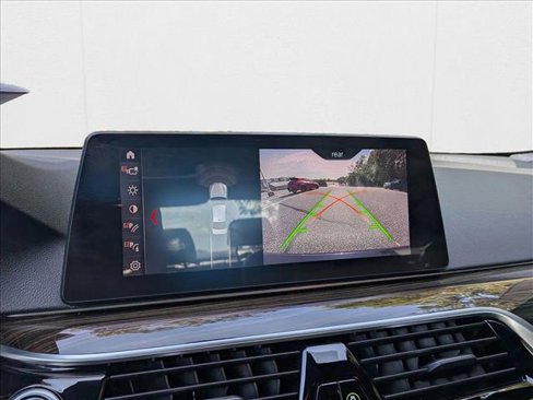 Used 2019 BMW 530i xDrive w/ M Sport Package image 16