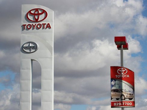 Certified 2015 Toyota RAV4 Limited image 13