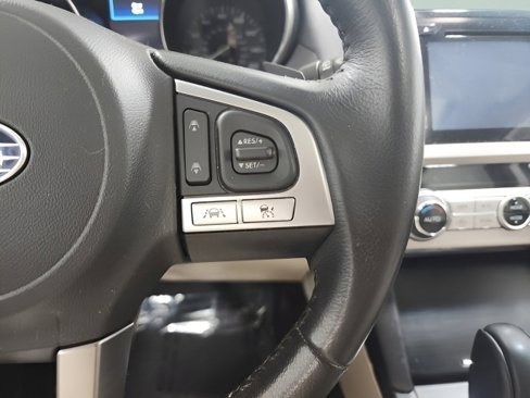 Used 2017 Subaru Outback 3.6R Limited image 32