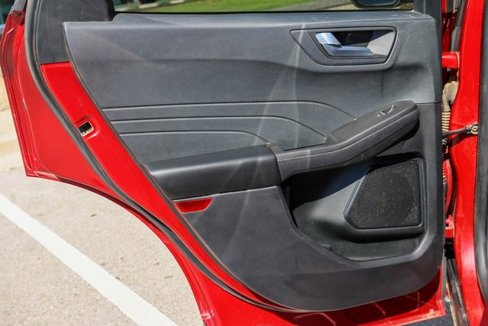 Used 2021 Ford Escape SE w/ SE Sport Appearance Package image 13