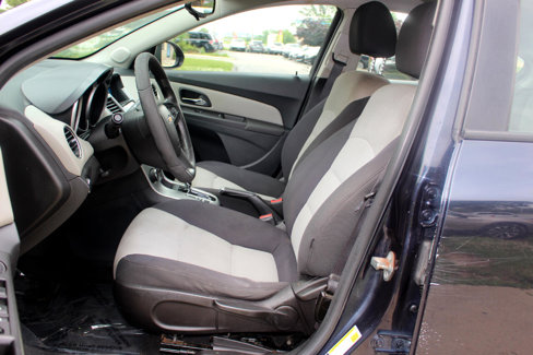 Used 2015 Chevrolet Cruze LS image 15