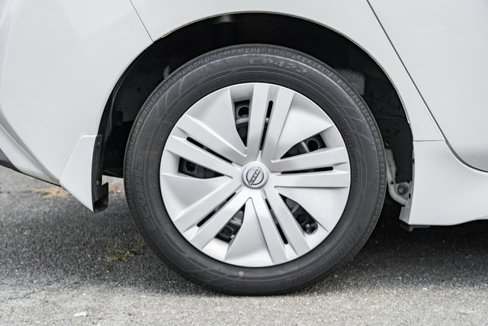Used 2023 Nissan Leaf S image 17