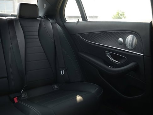 Certified 2020 Mercedes-Benz E 450 4MATIC Sedan image 37