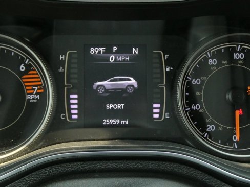 Used 2019 Jeep Cherokee Latitude Plus image 39