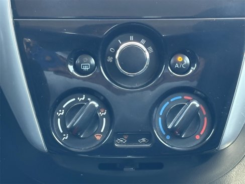 Used 2018 Nissan Versa Note SV image 24