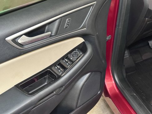 Used 2019 Ford Edge SEL w/ Equipment Group 201A image 23