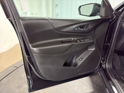 Used 2019 Chevrolet Equinox LT image 4