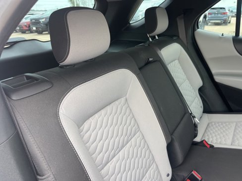 Used 2018 Chevrolet Equinox LS image 48