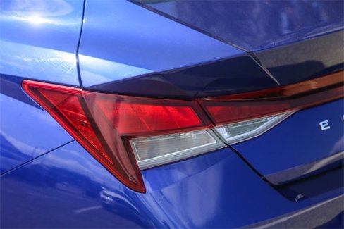 Used 2023 Hyundai Elantra SEL image 10