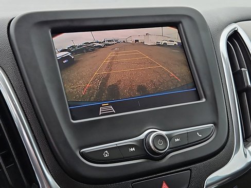 Used 2020 Chevrolet Equinox LT image 25