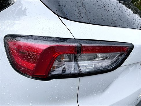 Used 2022 Ford Escape SE w/ Cold Weather Package image 31