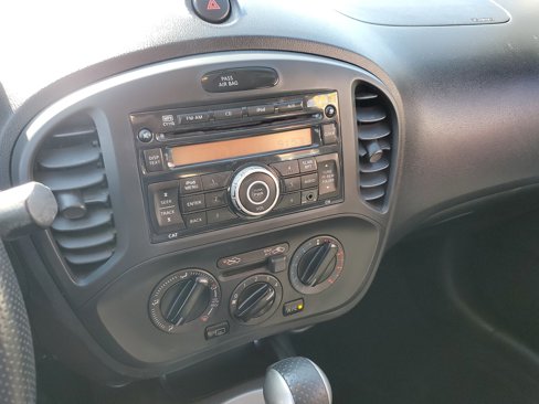 Used 2012 Nissan Juke S image 24