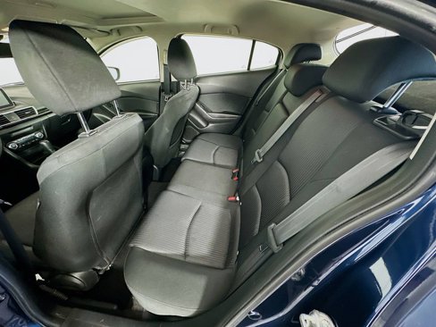 Used 2016 MAZDA MAZDA3 i Touring w/ Popular Equipment Package image 31