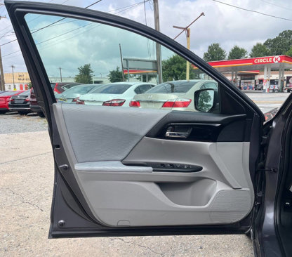 Used 2016 Honda Accord LX image 8