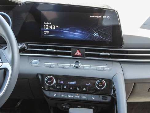 Certified 2023 Hyundai Elantra SEL w/ Convenience Package image 13