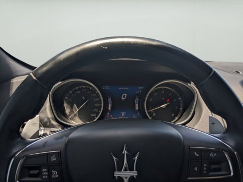 Used 2019 Maserati Levante S image 25