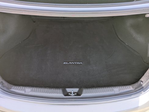 Used 2013 Hyundai Elantra SE image 11