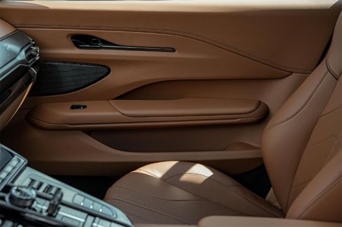 New 2025 Aston Martin V8 Vantage Coupe image 20
