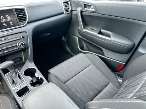Used 2022 Kia Sportage LX image 13