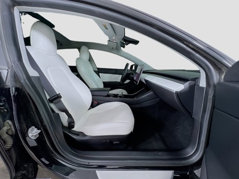 Used 2020 Tesla Model 3 Standard Range image 29