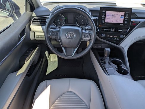 Used 2024 Toyota Camry SE image 16