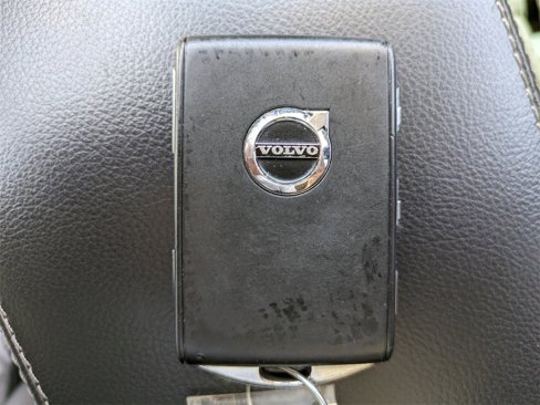Certified 2023 Volvo XC40 B5 Plus image 30