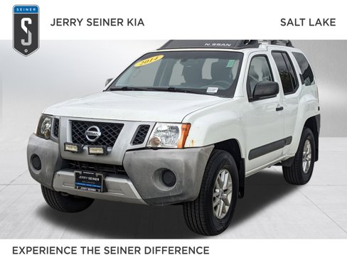 Used 2014 Nissan Xterra S image 1