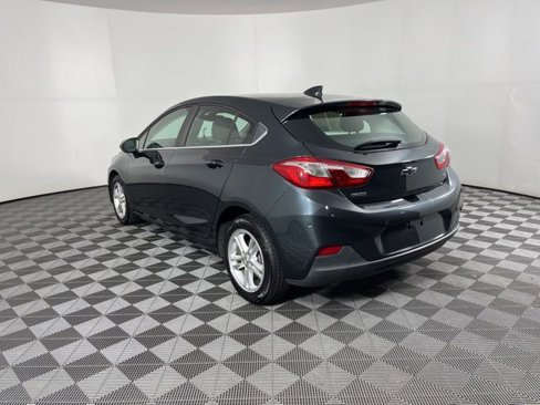 Used 2018 Chevrolet Cruze LT w/ Convenience Package image 7