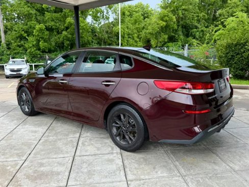 Used 2020 Kia Optima LX image 2