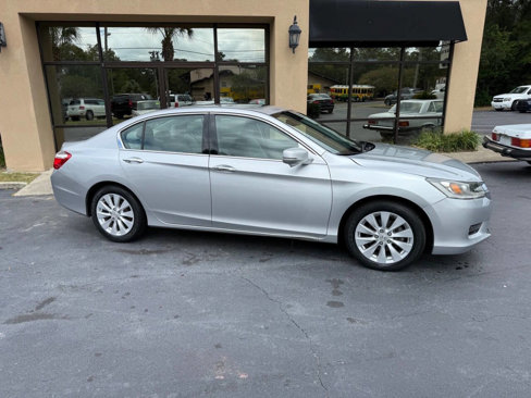 Used 2015 Honda Accord EX-L image 2