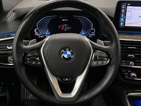 Certified 2021 BMW 530e xDrive w/ Premium Package image 13