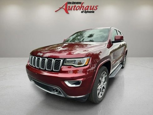 Used 2018 Jeep Grand Cherokee Limited image 3