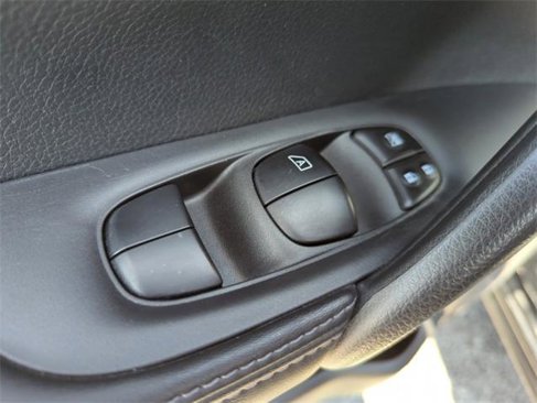 Certified 2021 Nissan Rogue Sport S image 25
