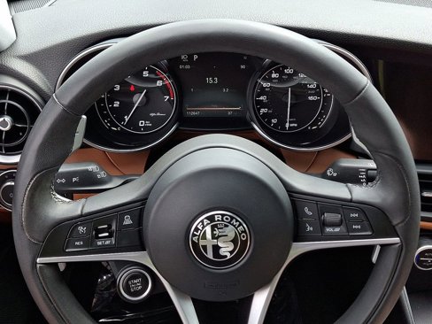 Used 2017 Alfa Romeo Giulia Ti w/ TI 19" Sport Package image 18