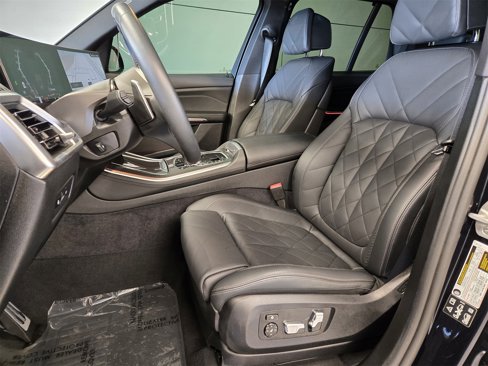 Used 2025 BMW X5 M60i image 5