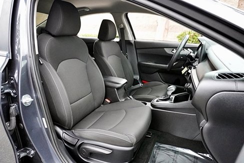 Used 2019 Kia Forte LXS image 12