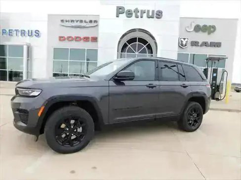 New 2025 Jeep Grand Cherokee Altitude image 1