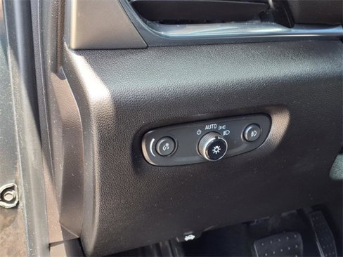 Used 2018 Chevrolet Traverse LT image 14