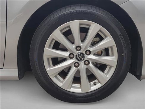 Used 2019 Toyota Camry LE image 18